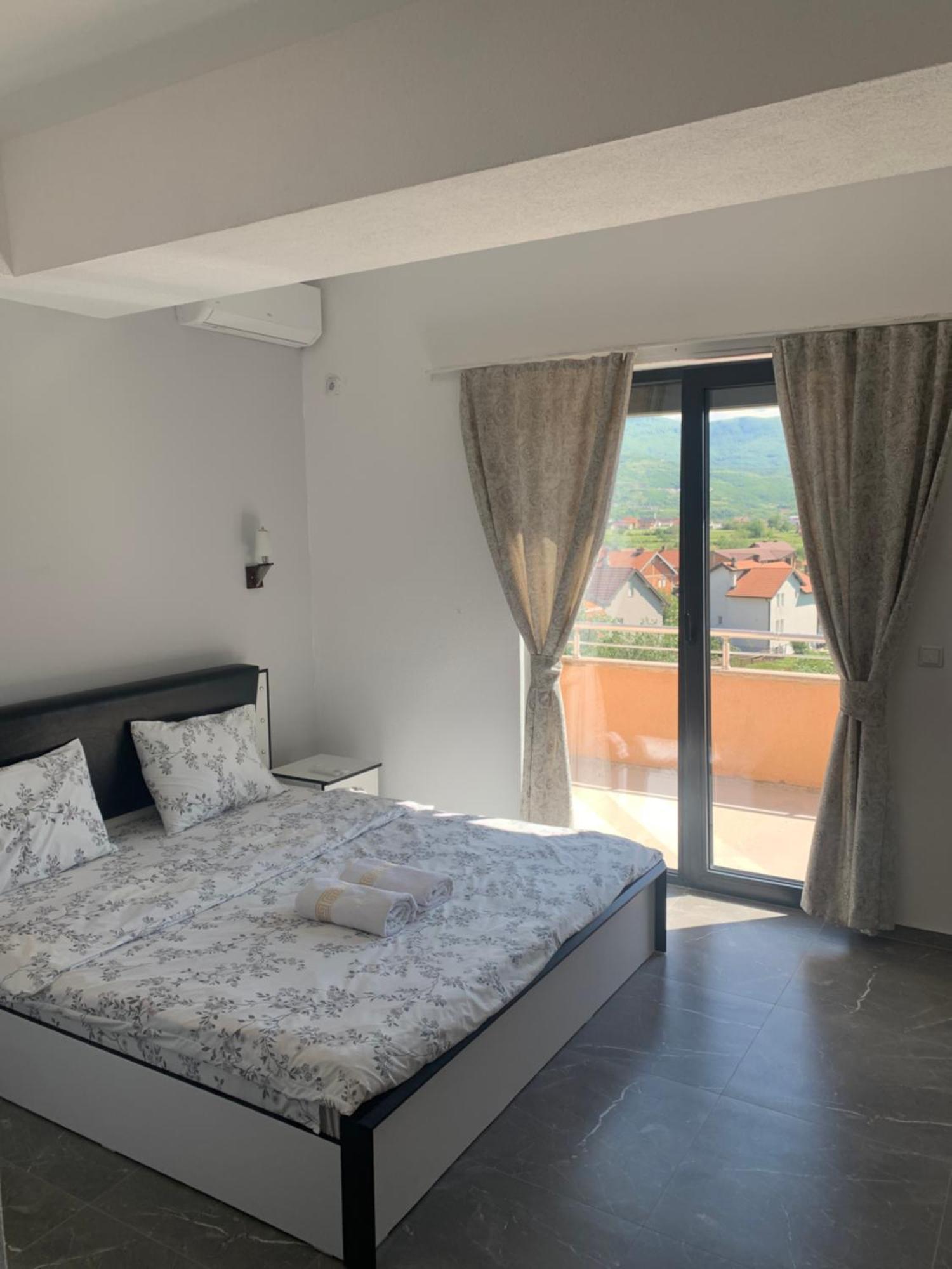 Hotel Albatros Prizren Exterior photo